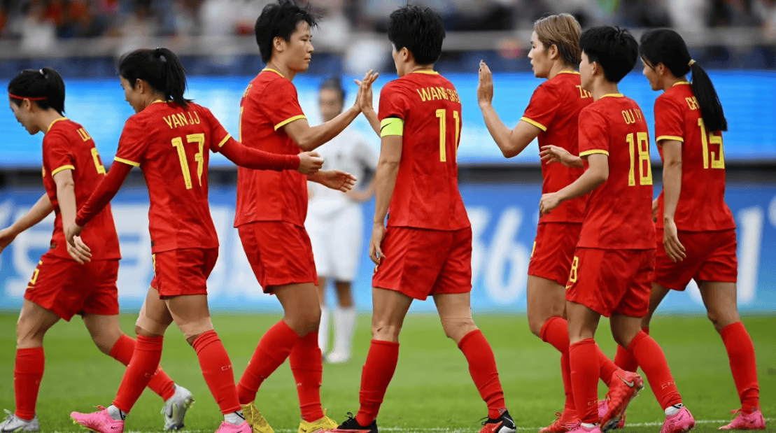 国际女足大赛中中国选手勇夺桂冠