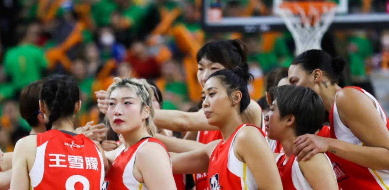 包含阿联酋女篮球员在国际赛场上荣获MVP的词条