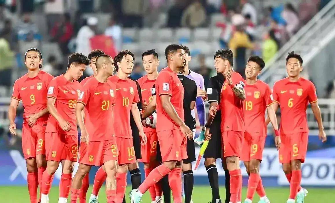 关于亚洲足球盛事：球队实力较量的信息